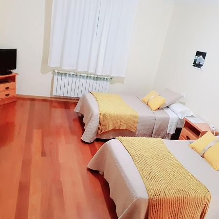 Hotel Estrella Do Camino à Caldas De Reis Extérieur photo